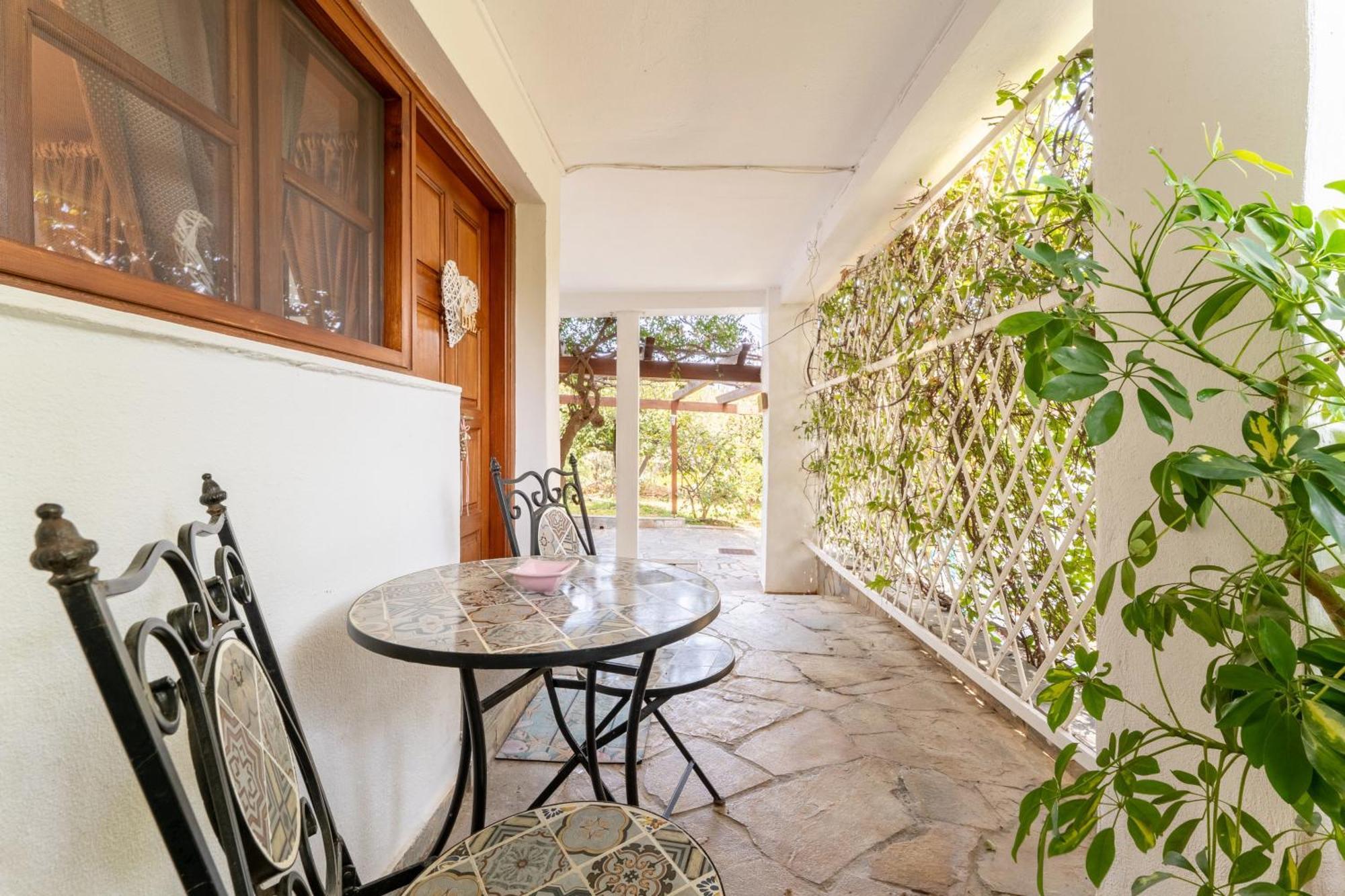 The House Of Gratitude - Poolside Retreat Villa Loutra Oraias Elenis Exterior photo